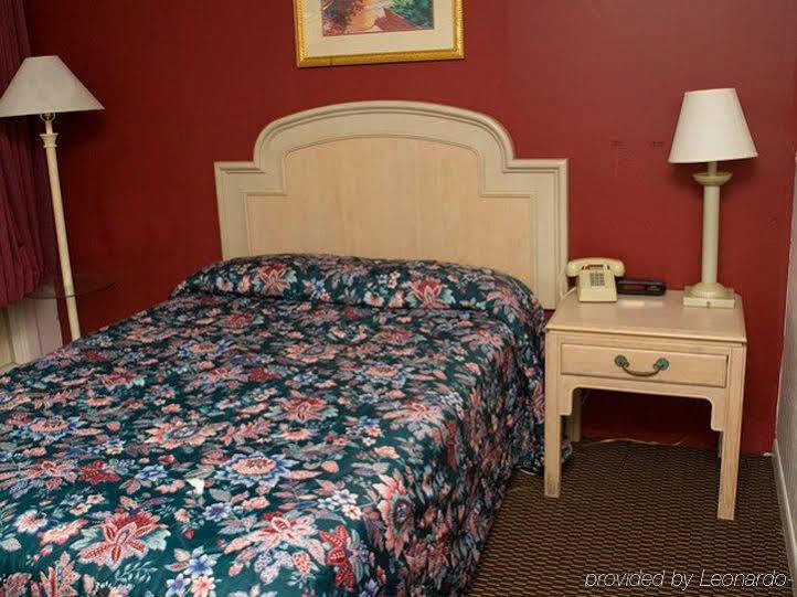 Scottish Inn Downtown Jacksonville Room photo